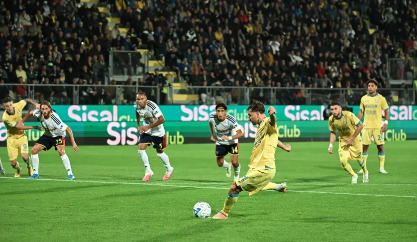 Frosinone Bantai Lecce 5-1, Merangsek ke Peringkat Enam